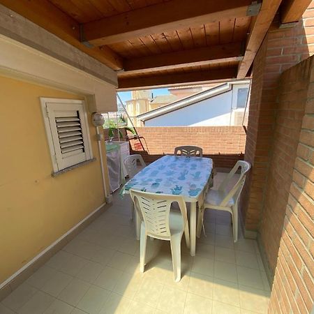 Appartamento Casa Vacanze 70M2 Алба Адриатика Екстериор снимка