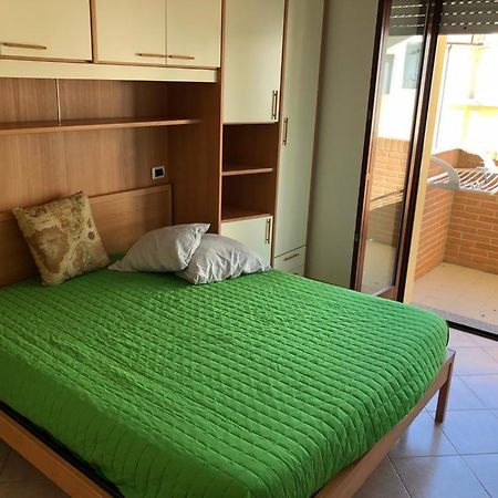 Appartamento Casa Vacanze 70M2 Алба Адриатика Екстериор снимка